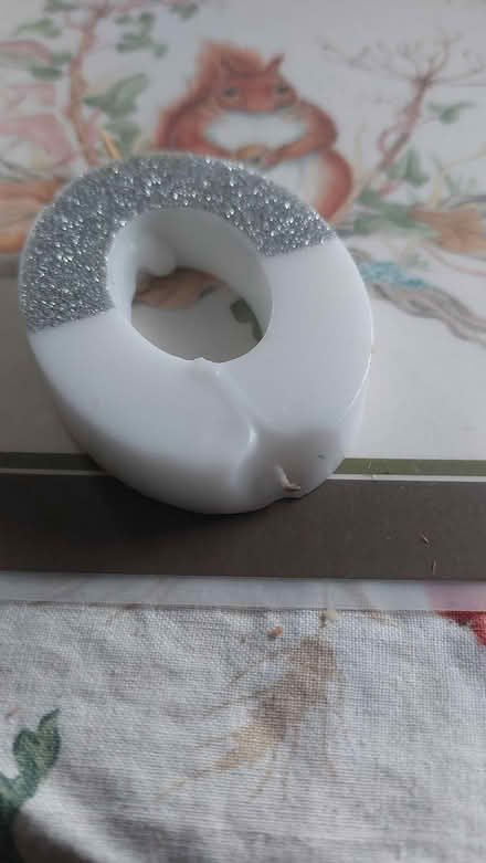 Photo of free Glitter number 0 (Burgess Hill RH15 8NU) #3