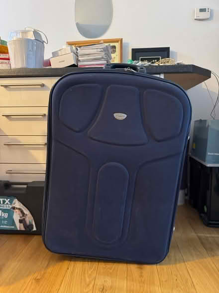Photo of free Massive semi-hard fabric suitcase (Aylesbury HP20 2) #1