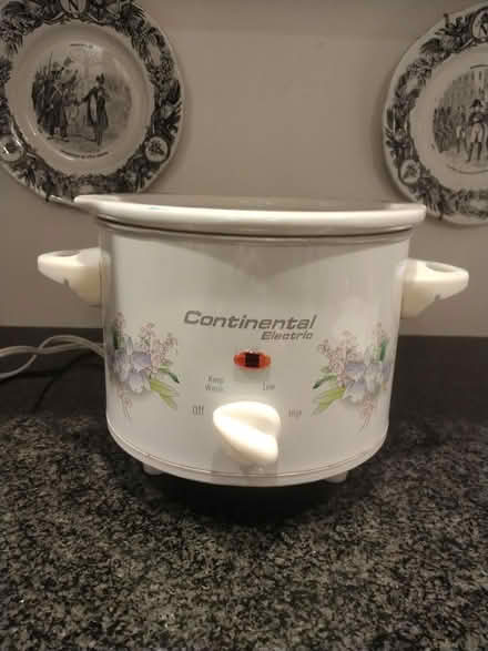 Photo of free Slow Cooker -cracked ceramic insert (Winchester) #1