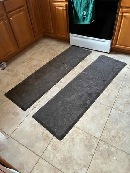 Photo of free Kitchen floor Mats (Stanardsville- near library.) #3