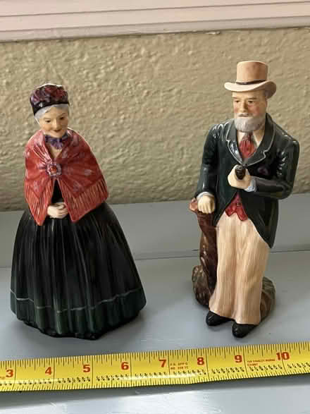 Photo of free Granny and Grandad figures (Nr Fresh Pond & Mt Auburn Cem.) #2
