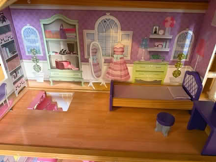 Photo of free Dolls house (Sanderstead) #4