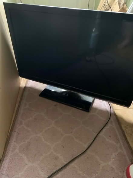 Photo of free Panasonic 34” tv (Reading RG1) #1