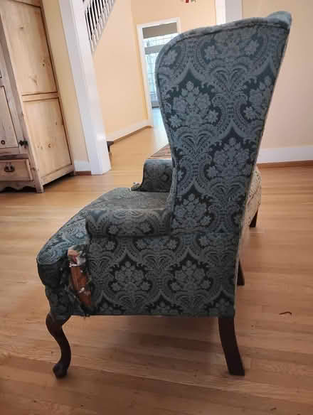 Photo of free Victorian Chair - Green (Wallingford (Good Shepherd)) #3