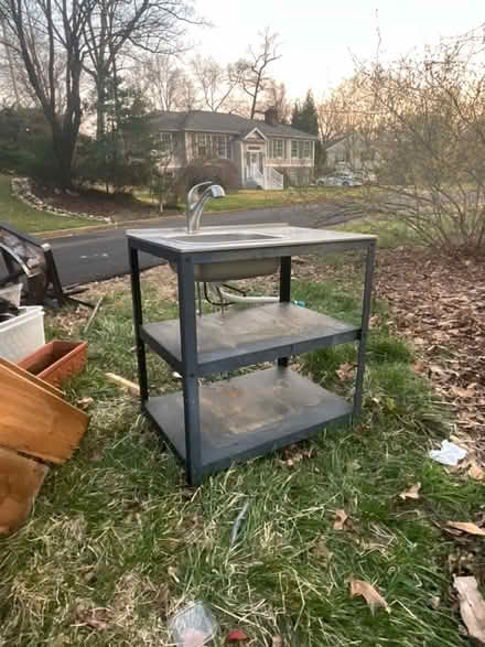 Photo of free Moving clean-out! Lots of items (Alexandria near the Seminary) #2