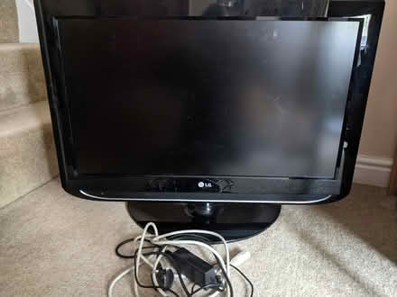 Photo of free TV (Chrishall SG8) #2