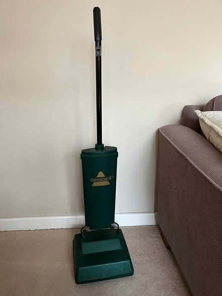 Photo of free Manuel Bissell carpet shampooer (NG5, Sherwood, Nottingham) #1