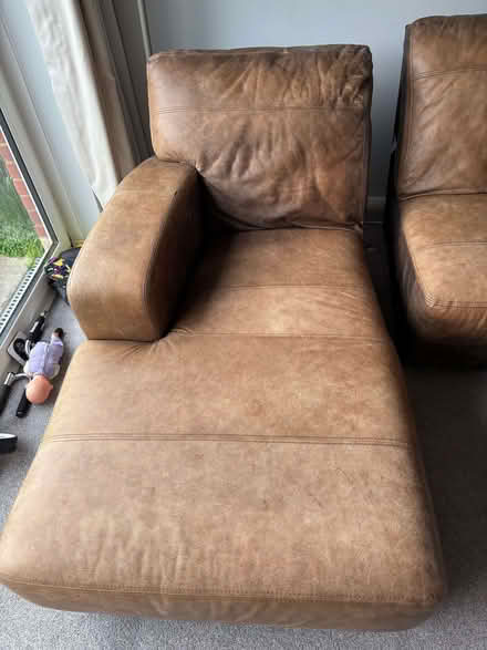 Photo of free Brown leather 3 seater sofa with chaise long from DFS (Newton Longville MK17) #4
