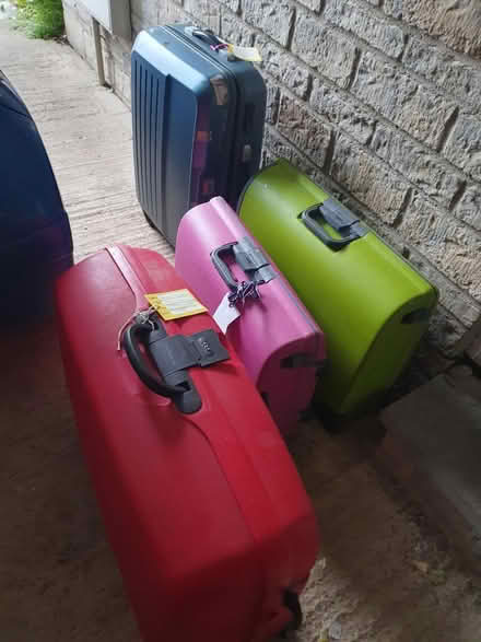 Photo of free Hard case suitcases (OX4, Temple Cowley) #1