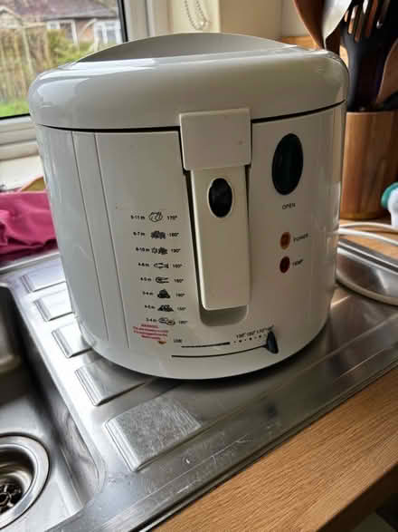 Photo of free Deep Fat Fryer (Hornby LA2) #2