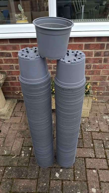 Photo of free Plant pots (Broxbourne EN10) #1