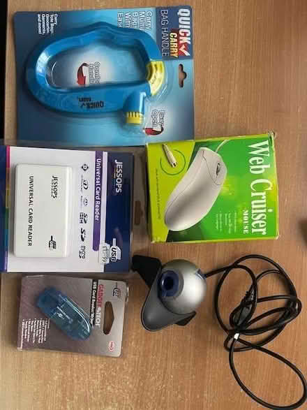 Photo of free Tech: Jessops Universal Card Reader plus other items (Hendon NW4) #1
