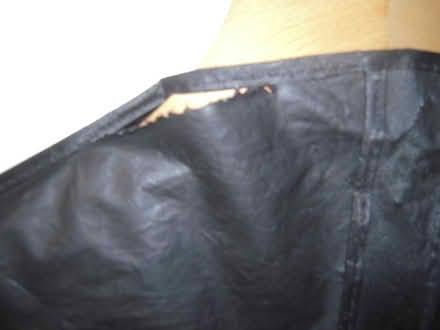 Photo of free Black suit bag (Maidenhead SL6) #4