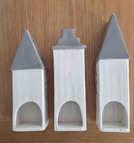 Photo of free Set of 3 Ceramic Tealight Houses (Chelmsford CM1) #2