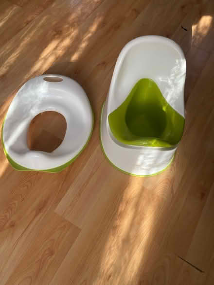 Photo of free Potty and training set (Harlesden NW10) #1