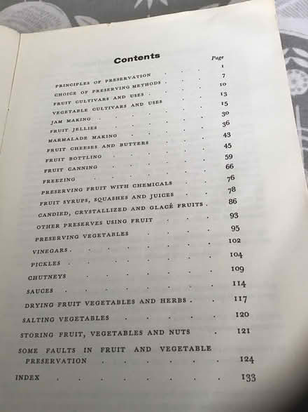 Photo of free HMSO Home Preservation of Fruit and Vegetables. (Alderley Edge SK9) #2