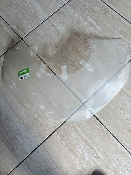 Photo of free 20cm buster collar/ ‘cone of shame’ (Little Chalfont HP6) #1