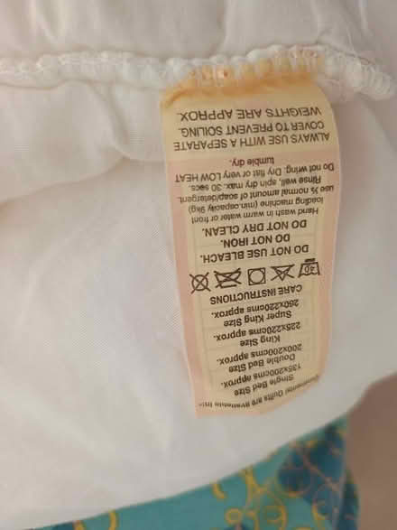 Photo of free King size polyester duvet (Lambridge) #3