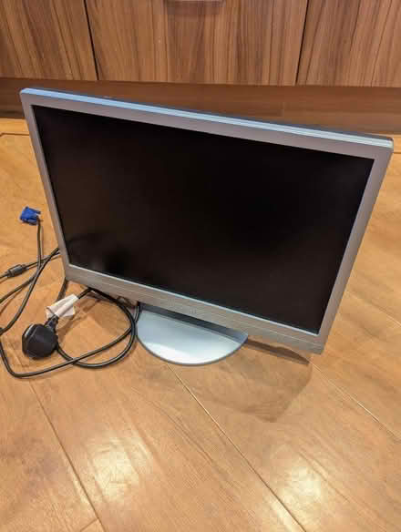 Photo of free 19inch VGA LCD Monitor (Moston M40) #1