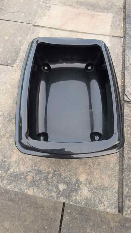 Photo of free Cat litter tray (Fleetville AL1) #2