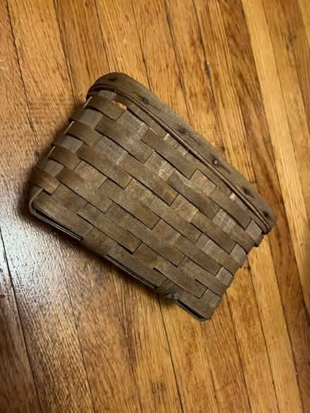 Photo of free Hangable basket (Winter Hill) #1