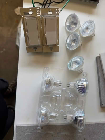 Photo of free MR 16 Halogen bulbs and dimmers (Derbyshire Dr & Robindell Way) #1