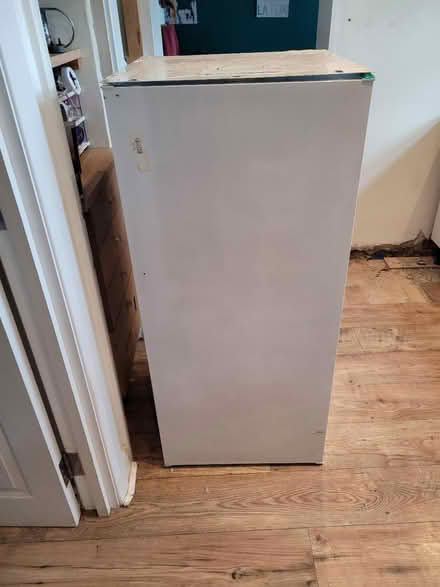 Photo of free Freezer- integrated / free standing (Stoneleigh, Epsom) #4