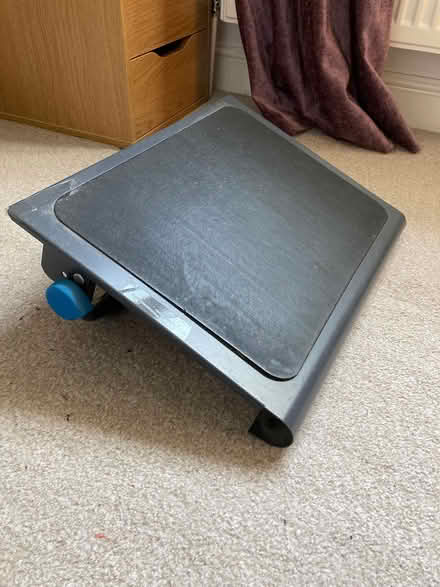 Photo of free Foot rest (De55 6GW) #1