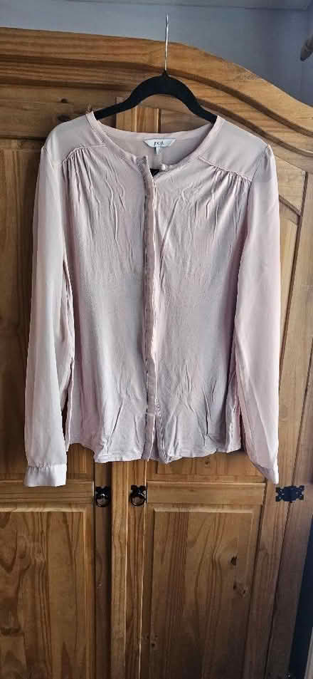 Photo of free Nice top with small coffee stain (Hope-under-Dinmore HR6) #1