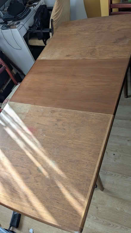 Photo of free 6 ft extending oak table (Havant PO9) #1