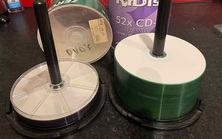 Photo of free Blank writeable CDs and DVDs (Stroud GL5) #1
