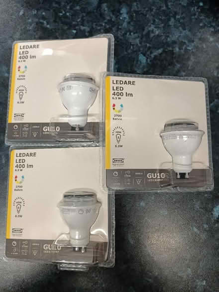 Photo of free 3 LED light bulbs (Amersham HP7) #1