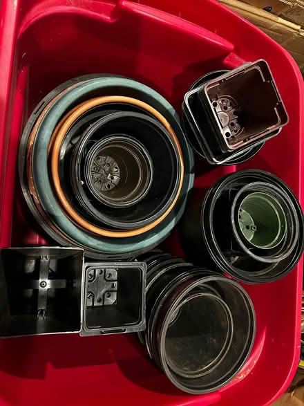 Photo of free Plastic plant pots (Lents/SE Portland) #1