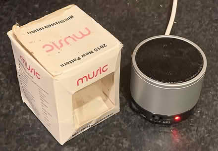Photo of free Small Bluetooth Speaker (Stroud GL5) #1