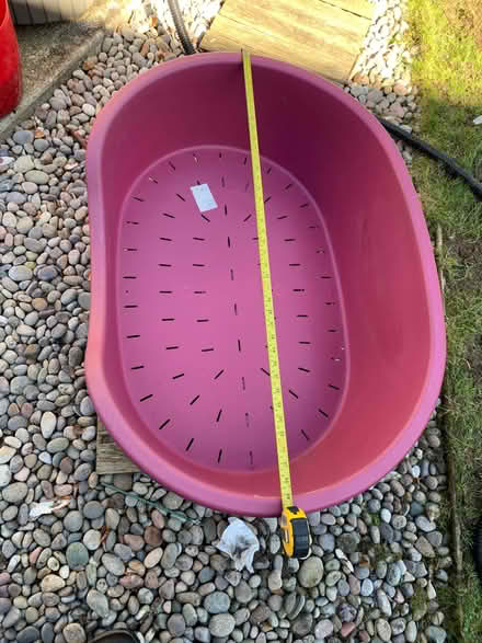 Photo of free 3 foot wide dog bed (Hatfield Peverel CM3) #2