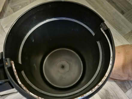 Photo of free Very small pedal bin (SE20) #4