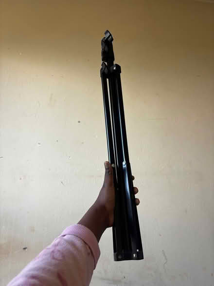 Photo of free Photography softbox and tripod (Dublin) #3