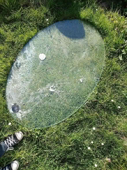Photo of free Garden glass table (Orpington BR5) #2