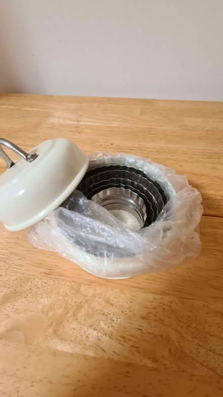 Photo of free Kitchen stuff (Tottenham N17) #2