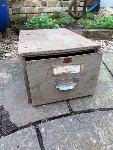 Photo of free metal drawers (Abingdon-on-Thames OX14) #3