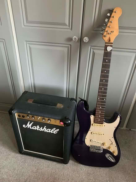 Photo of free Electric guitar and bass amp (West Midlands B31) #1