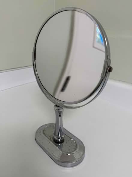 Photo of free 2-sided adjustable tabletop mirror (1075 Valencia Avenue) #3