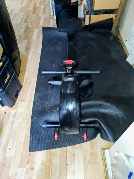 Photo of free rowing machine (Brasenose OX11) #2