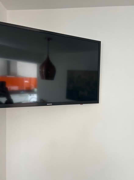 Photo of Legs for a Samsung 32 inch tv (Bedford MK41) #1