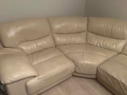 Photo of free Corner couch (D13Y0C6) #1