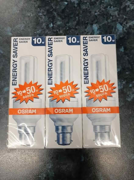 Photo of free Pack of 3 energy saving light bulbs (Amersham HP7) #1