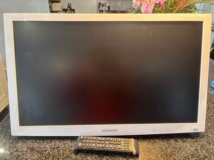 Photo of free Samsung wall mounted 24in tv with remote control (Astley Abbots WV16) #1
