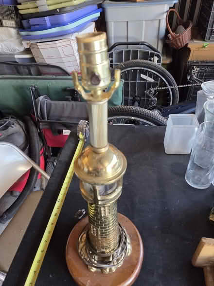 Photo of free end table lamp (Farmington @ 11 Mile) #1