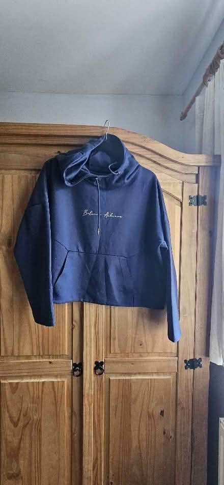 Photo of free Short hoodie (Hope-under-Dinmore HR6) #1