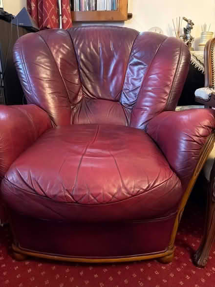 Photo of free Tan 3 piece genuine leather suite (Cippenham SL1) #2